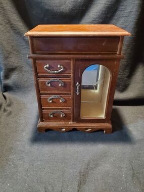 1980s Wood Jewelry Chest – Etched Glass Hummingbird Door